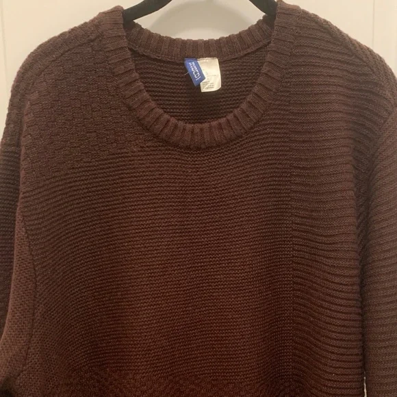 Brown/red Over sized Sweater - Picture 2 of 6